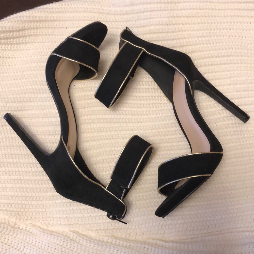 5 inch black heels with gold trim